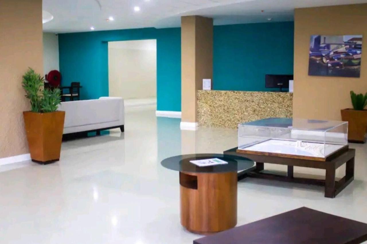 Ornella Villa - 2-Br Apartment - Pool - Parking Portmore Exterior photo